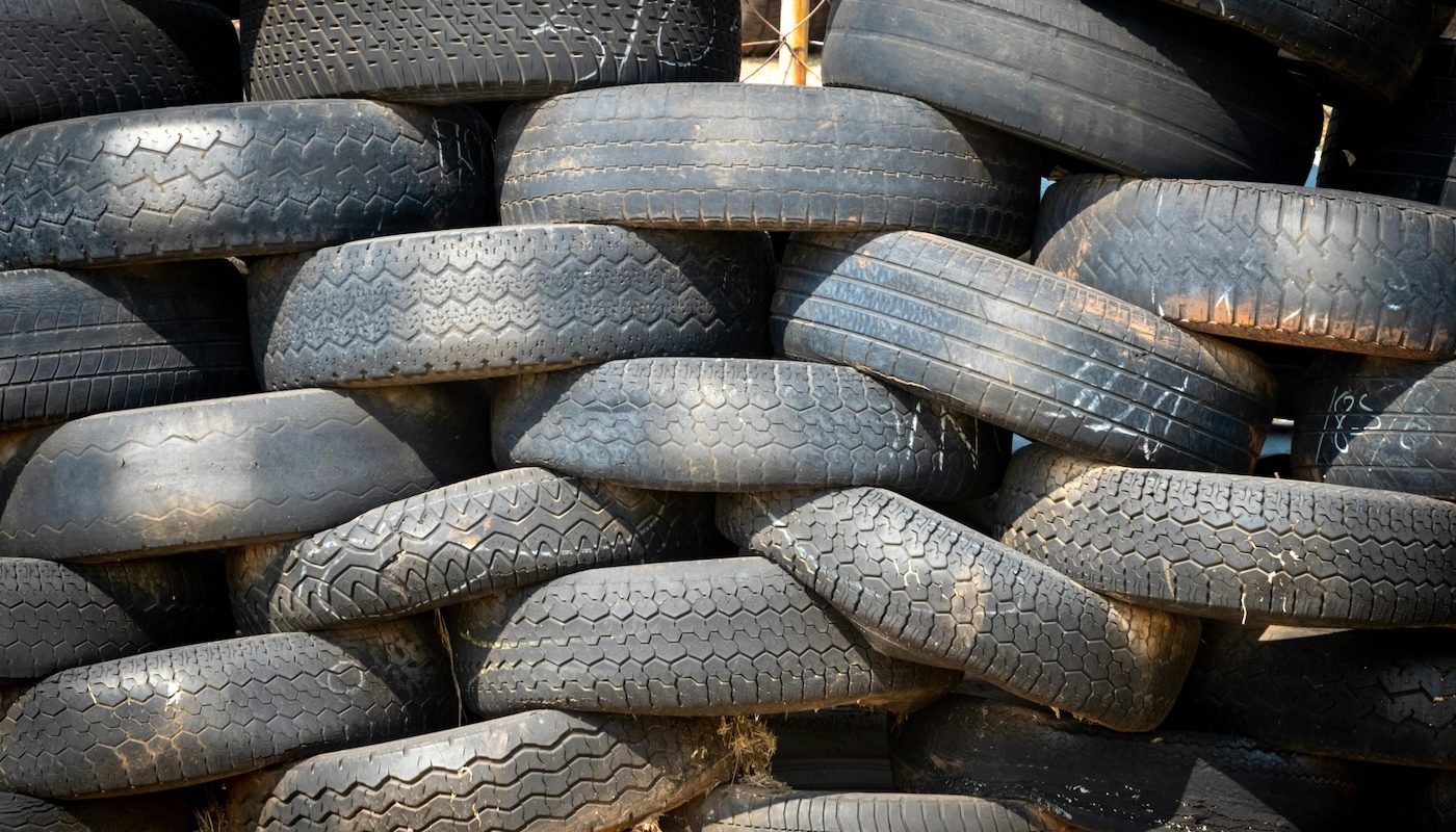 (Français) Pneus usagés